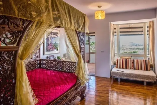 Deluxe Tek Büyük Yataklı Oda