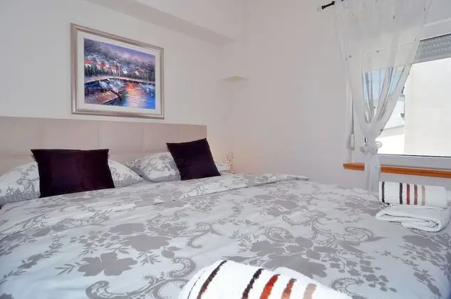 Luxury Apart Daire, 2 Yatak Odası, Kişiye Özel Havuzlu, Havuz Manzaralı