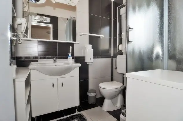 Luxury Apart Daire, 2 Yatak Odası, Kişiye Özel Havuzlu, Havuz Manzaralı