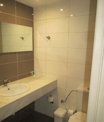 Tek Büyük veya İki Ayrı Yataklı Oda