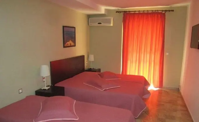 Üç Kişilik Oda