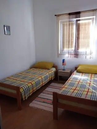 Apart Daire (Vanja - terrace & BBQ - A1(4+2))
