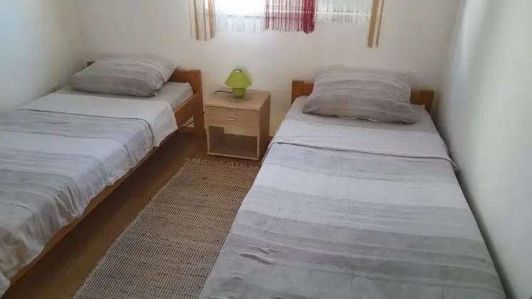 Apart Daire (Vanja - terrace & BBQ - A1(4+2))