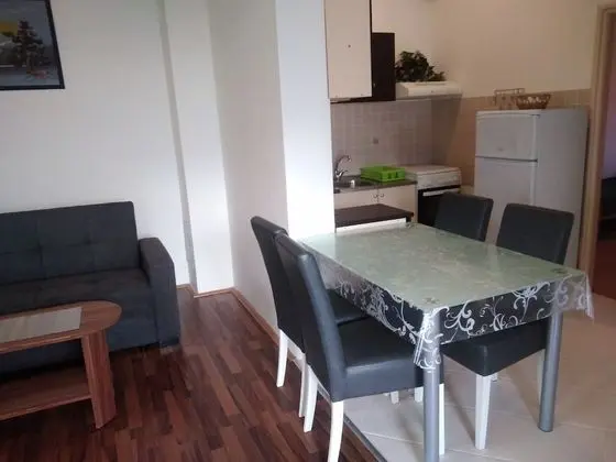 Apart Daire (Vanja - terrace & BBQ - A1(4+2))