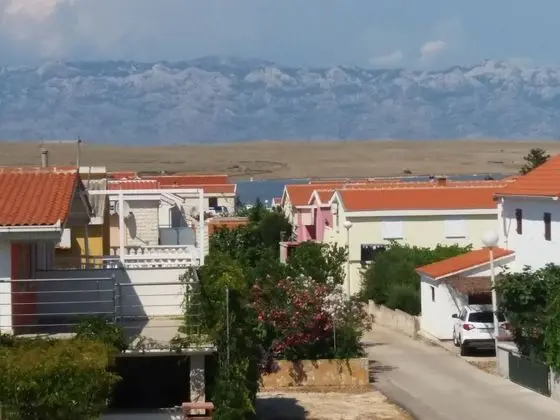 Apart Daire (Vanja - terrace & BBQ - A1(4+2))