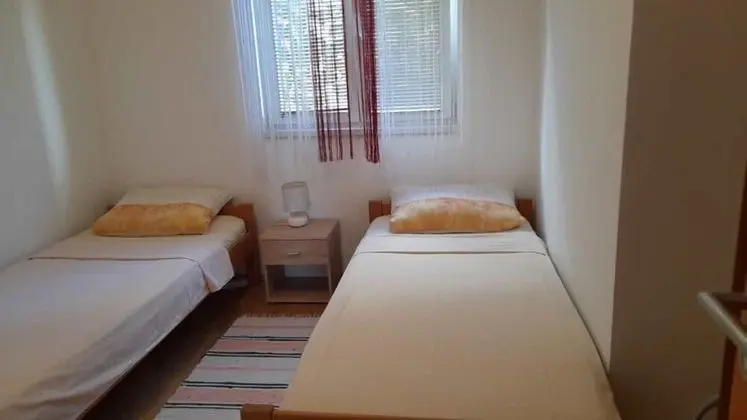 Apart Daire (Vanja - terrace & BBQ - A2(4+1))