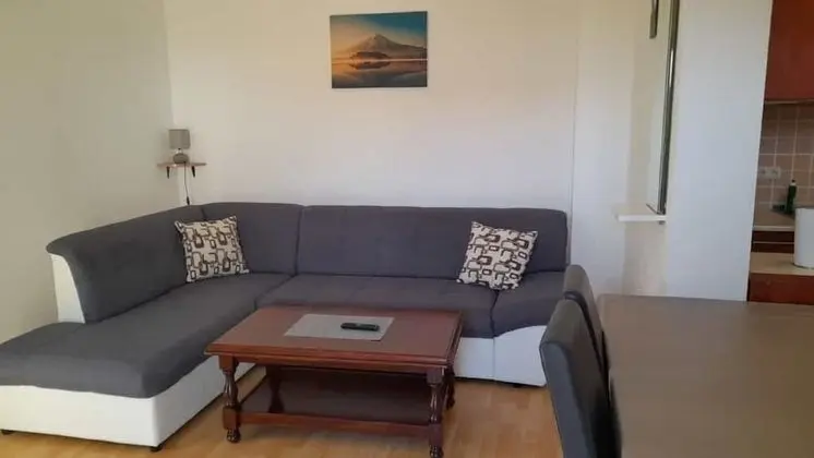 Apart Daire (Vanja - terrace & BBQ - A2(4+1))