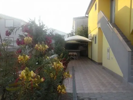 Apart Daire (Vanja - terrace & BBQ - A2(4+1))