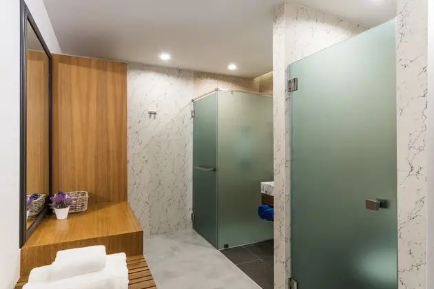 Vann Pool Access