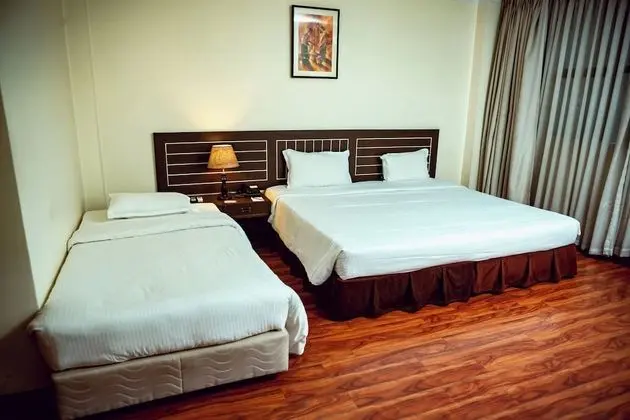 Deluxe Room-Free Massage- Free Salt Room