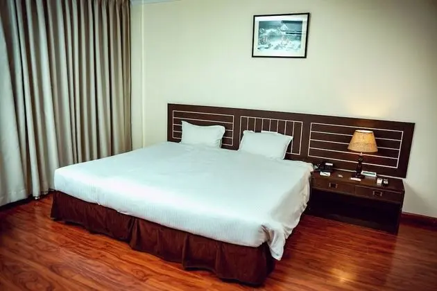 Deluxe Room-Free Massage- Free Salt Room