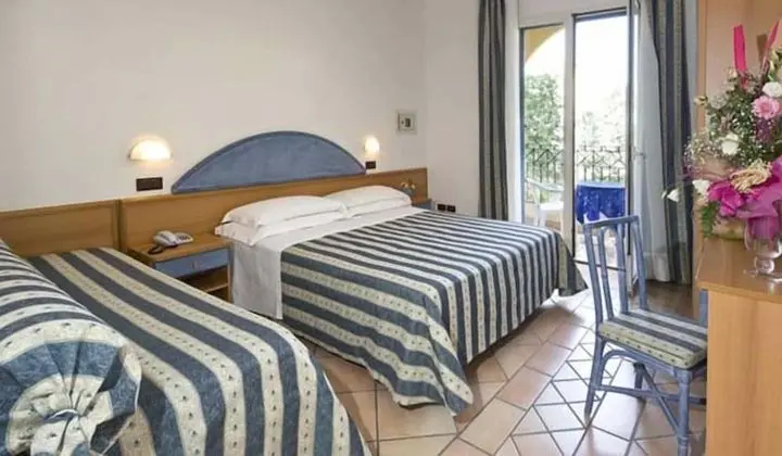 Tek Büyük Yataklı Oda (Garden)