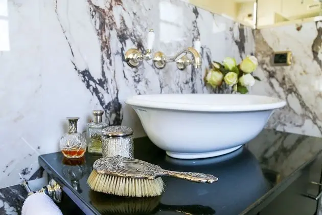 Classic Büyük Yataklı Tek Kişilik Oda