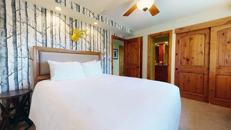 Çatı Katı (Loft), 4 Yatak Odası (4 Bath)