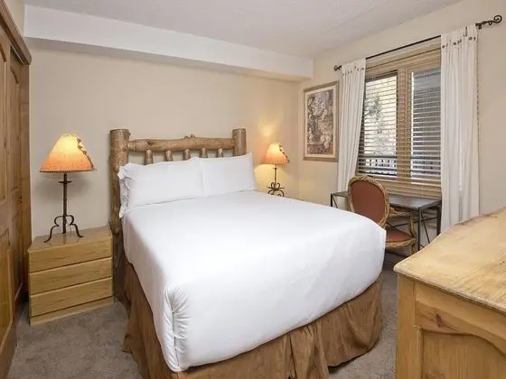 Daire (Vantage Point Condo 303)