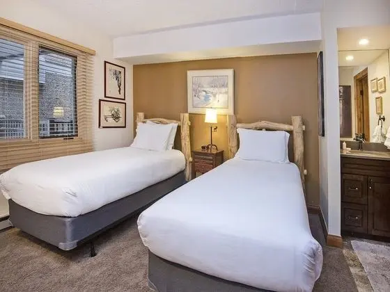 Daire (Vantage Point Condo 303)