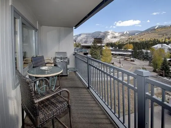 Daire (Vantage Point Condo 303)