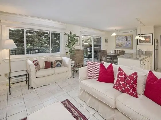 Daire (Vantage Point Condo 307)