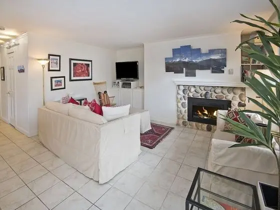 Daire (Vantage Point Condo 307)
