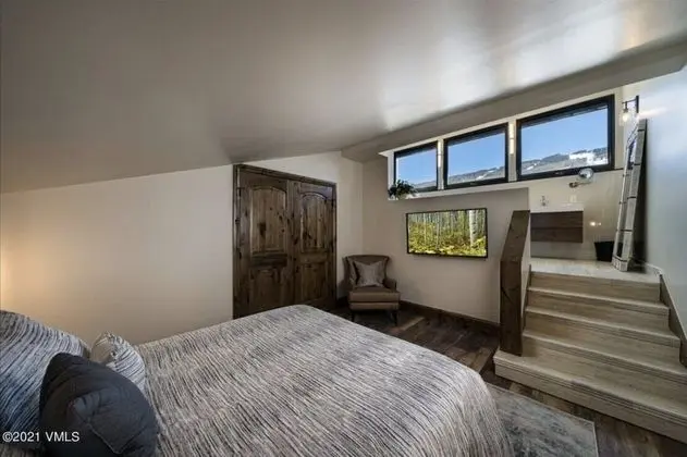 Daire (Vantage Point Condo 502)