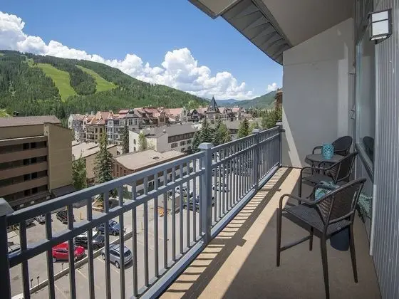 Daire (Vantage Point Condo 502)