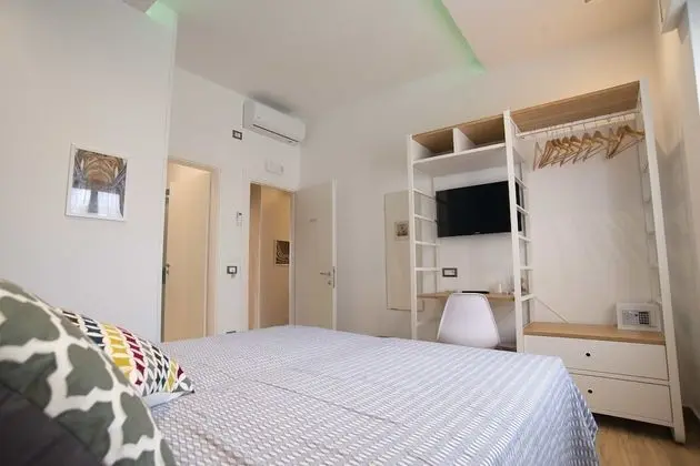 Tek Büyük veya İki Ayrı Yataklı Oda (Fanzago)