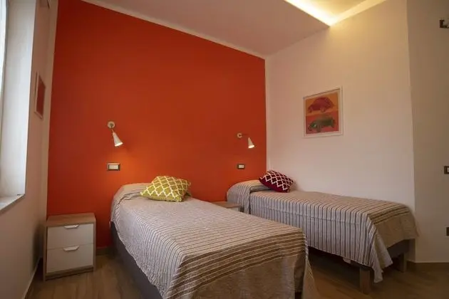 Tek Büyük veya İki Ayrı Yataklı Oda (Fontana)