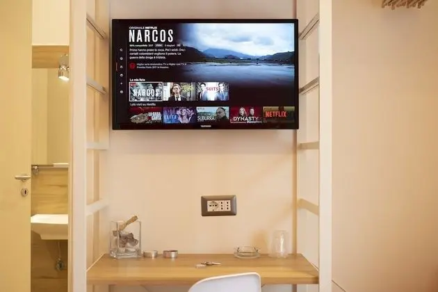 Tek Büyük veya İki Ayrı Yataklı Oda (Fontana)