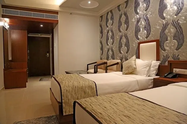 Deluxe Tek Büyük veya İki Ayrı Yataklı Oda, Sigara İçilebilir, Şehir Manzaralı