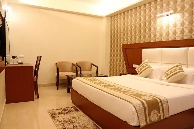 Deluxe Tek Büyük veya İki Ayrı Yataklı Oda, Sigara İçilebilir, Şehir Manzaralı