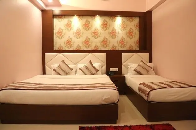 Deluxe Tek Büyük veya İki Ayrı Yataklı Oda, Sigara İçilebilir, Şehir Manzaralı