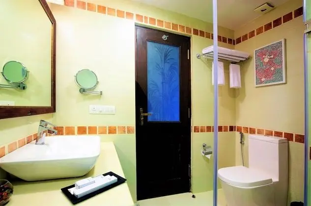 Deluxe Tek Büyük Yataklı Oda, 1 Yatak Odası, Özel Banyo