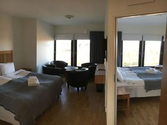 Tek Büyük Yataklı Oda, Bağlantılı Odalar, Dağ Manzaralı