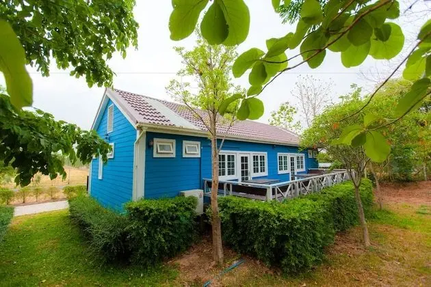 Cottage - Garden View