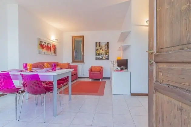 Deluxe Apart Daire, Göl Manzaralı