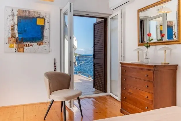 Ev (Varija - 10 M from the beach - H(6))