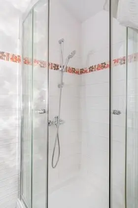 Ev (Varija - 10 M from the beach - H(6))