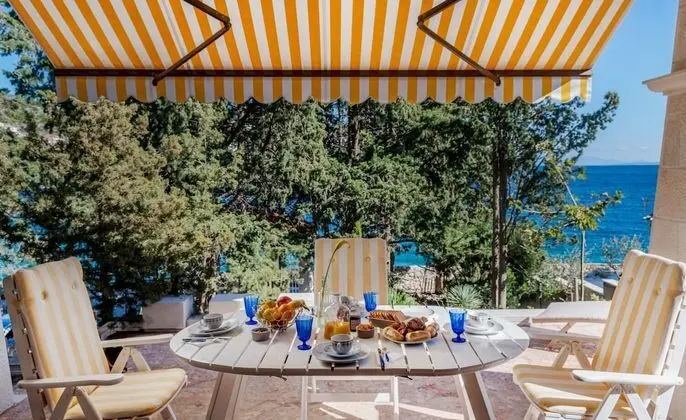 Ev (Varija - 10 M from the beach - H(6))