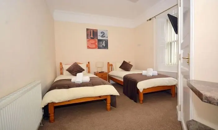 İki Ayrı Yataklı Oda, Banyolu/Duşlu