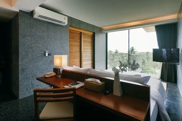 Sky Suite with Panoramic View