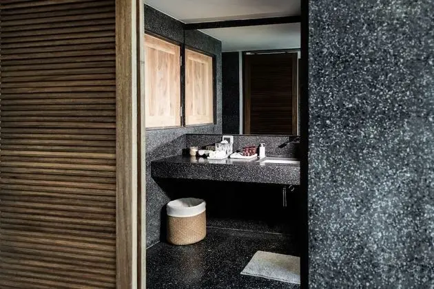 Sky Suite with Panoramic View