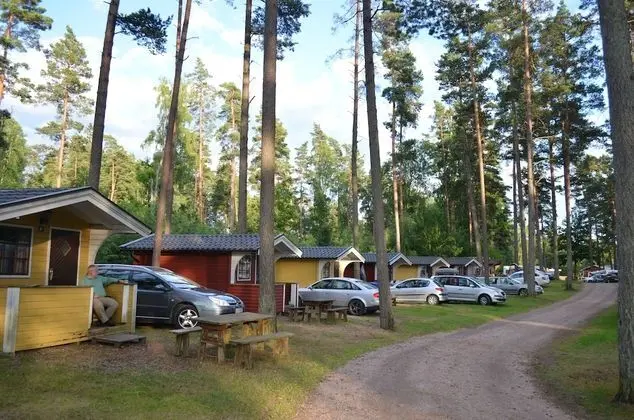 Basic Kulübe, Ortak Banyo