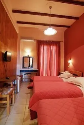 Üç Kişilik Oda, Şehir Manzaralı