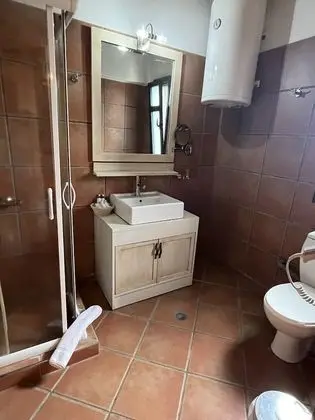 2 Bedroom Master Suite
