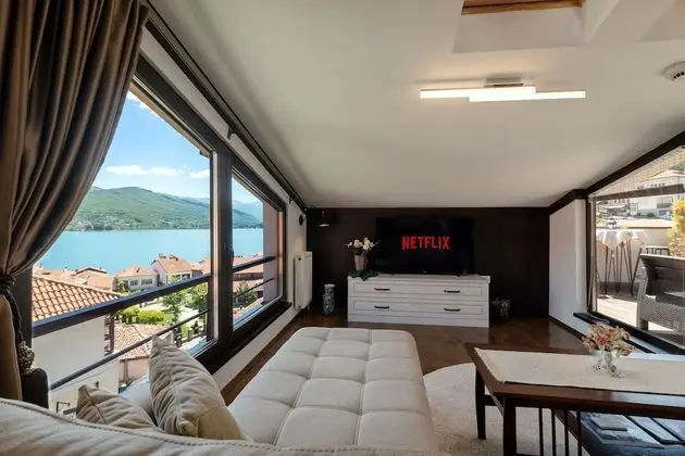Panoramic Çatı Katı Süiti (Penthouse)