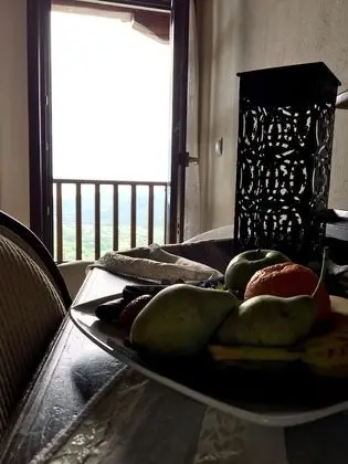 Tek Büyük Yataklı Oda (Village view)