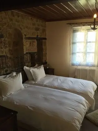 Tek Büyük Yataklı Oda (Village view)