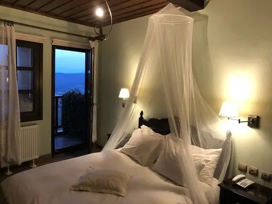 Tek Büyük Yataklı Oda (Village view)