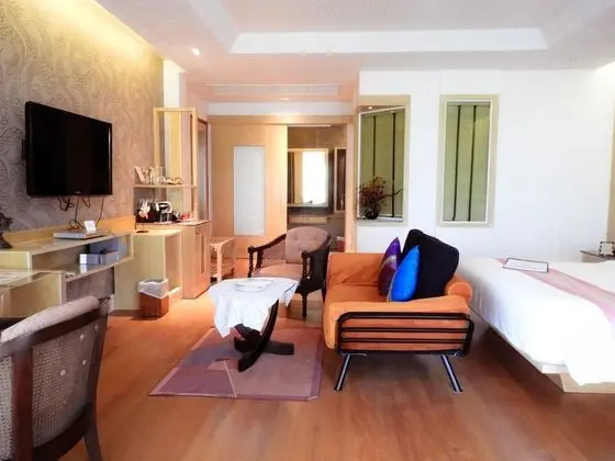 Executive Suite
