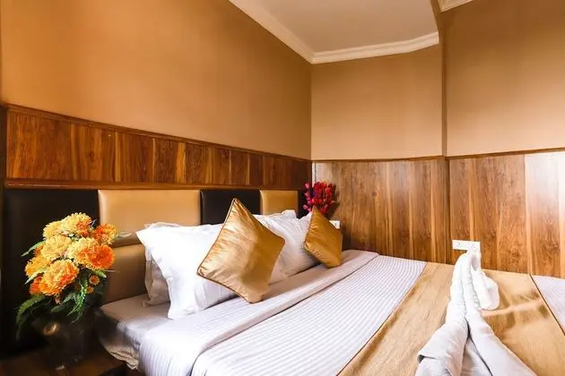 Deluxe Room With Balcony (Mountain View)